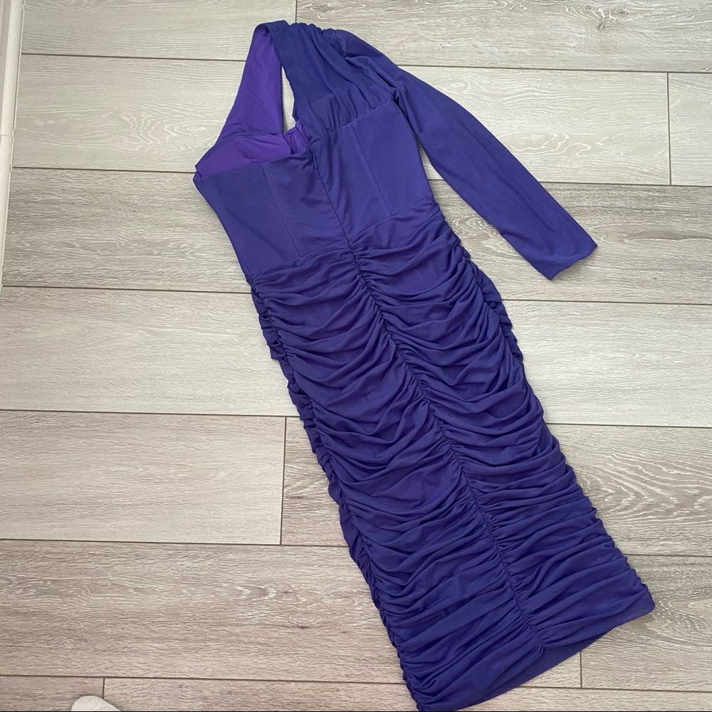 Elegant Purple One-Shoulder Midi Dress - Picture 9 of 10